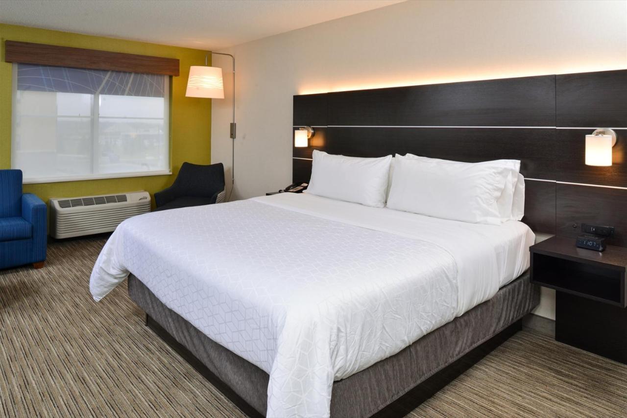 Holiday Inn Express Wixom By Ihg Dış mekan fotoğraf