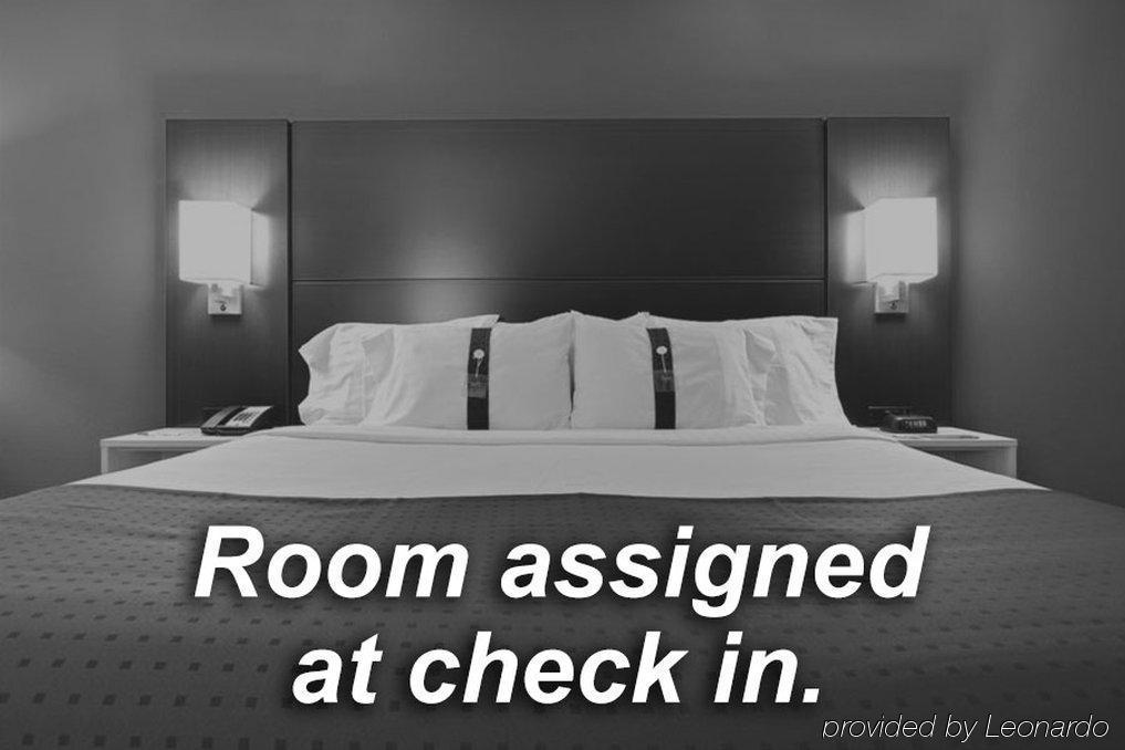 Holiday Inn Express Wixom By Ihg Dış mekan fotoğraf